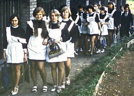 В средней школе старшеклассницы