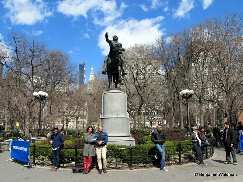 Махатмы Ганди статуя Юнион сквер. Washington Monument at Union Square. Washington Monument at Union Square uncomplete Project. Two Union Square колонны. Памятник юнион стоун