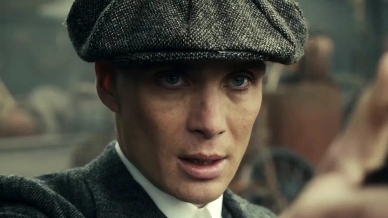 Дэрил маккормак острые козырьки. Острые козырьки / peaky blinders (2013). Киллиан мерфи томми шелби. Киллиан мерфи шелби. Острые козырьки 2022.