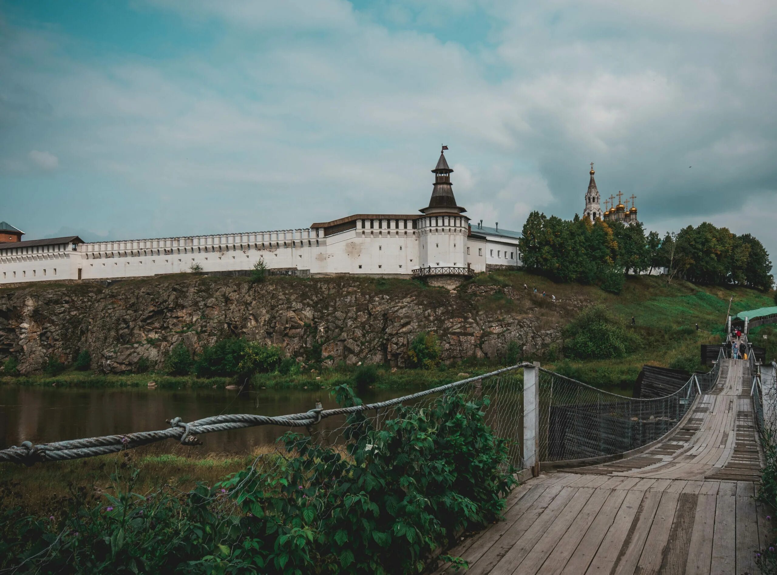 Верхотурье тобольский кремль. Свято-троицкий крепость верхотурье. Каменный кремль в верхотурье. Духовная столица урала верхотурье. Верхотурский каменный кремль.