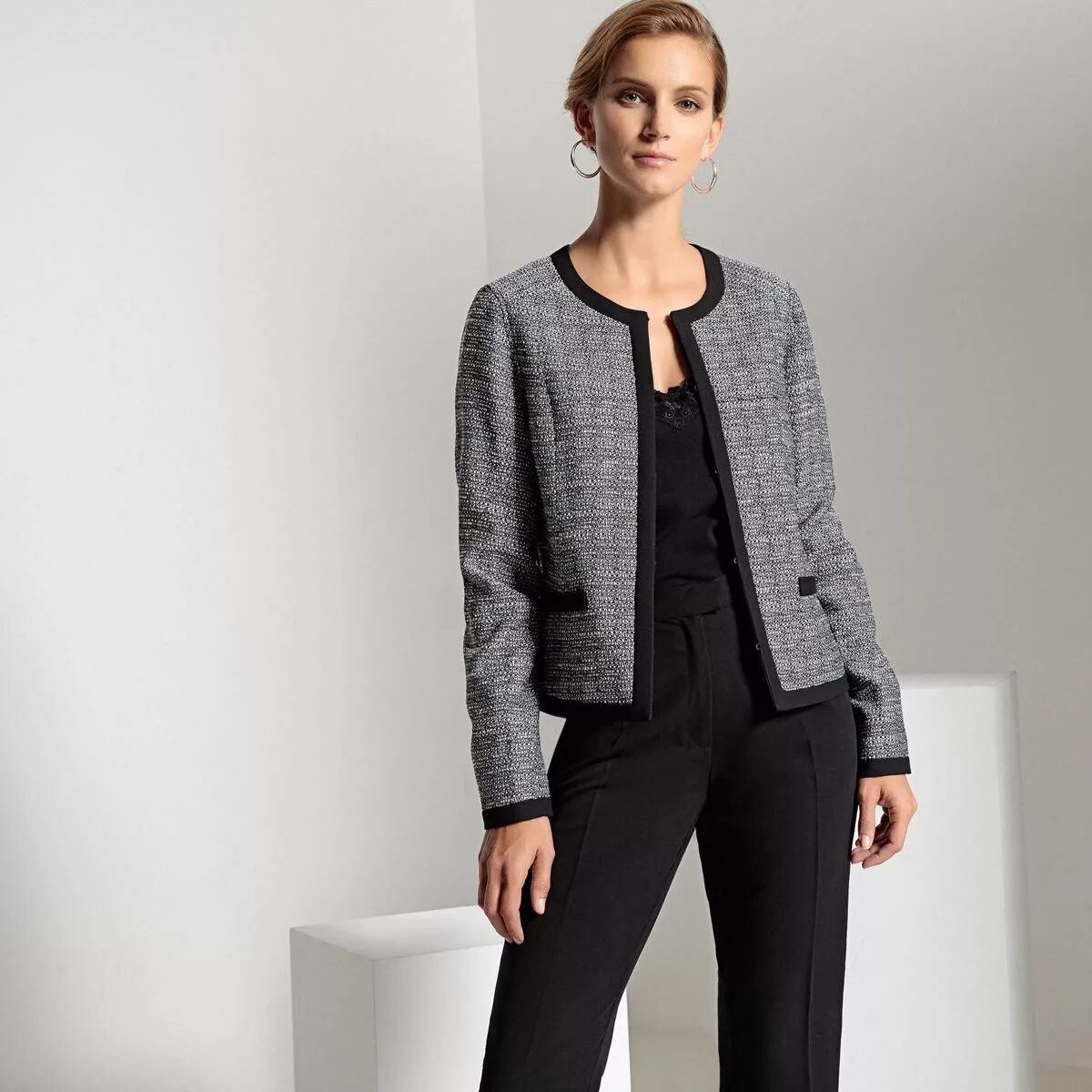 Блейзер tom tailor 4814010. Жакет бонприкс. Жакет vero moda удлиненный. Isabel пиджак чёрный. Черный жакет женский прямого кроя.