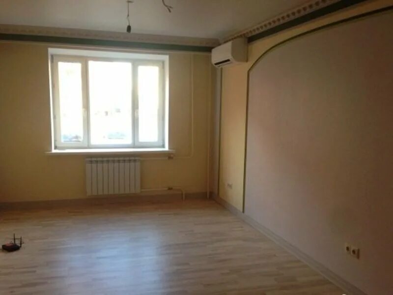 Снять квартиру в омске на длительный срок. Ул рабочая квартира. Ул рабочая квартира. Квартира обычная. Комната с хорошим ремонтом.