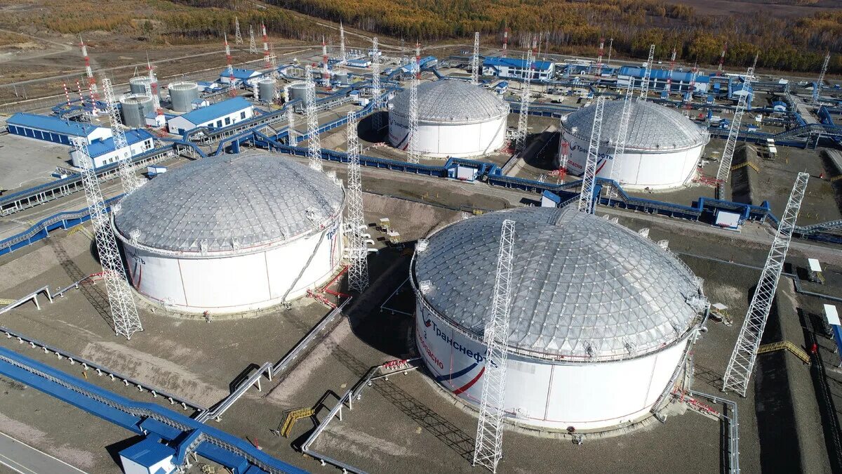 Транснефть станции. Резервуарный парк гнпс. нпс-21 сковородино. нефтеперекачивающая станция транснефть резервуары. нпс сковородино транснефть.
