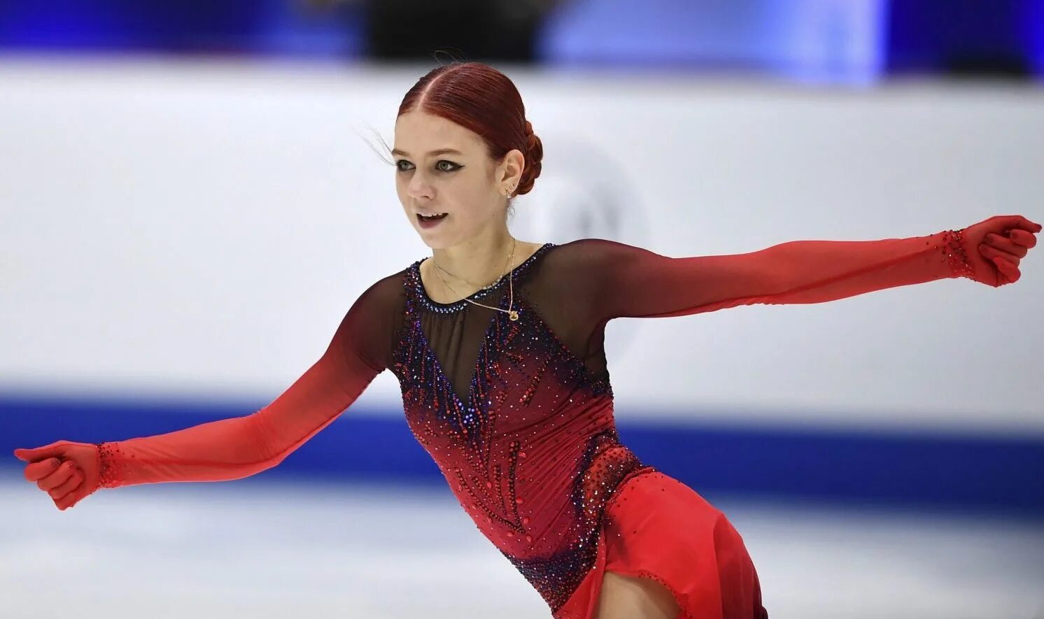 Саша трусова олимпиада 2022. Выступление александры трусовой на олимпиаде. Саша трусова фигурное катание 2022. Выступление александры трусовой на олимпиаде. Александра трусова четверной прыжок.