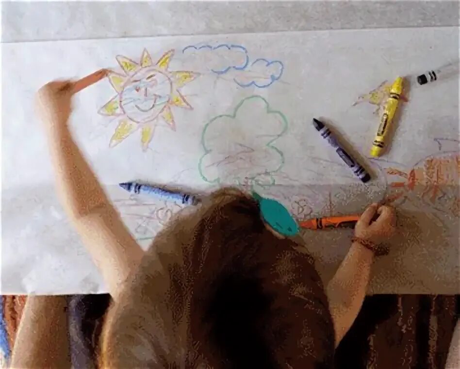 Покажи где там рисуют. Рисование gif. Гифка ребенок рисует. Рисуем с детьми. Гиф рисование дети.