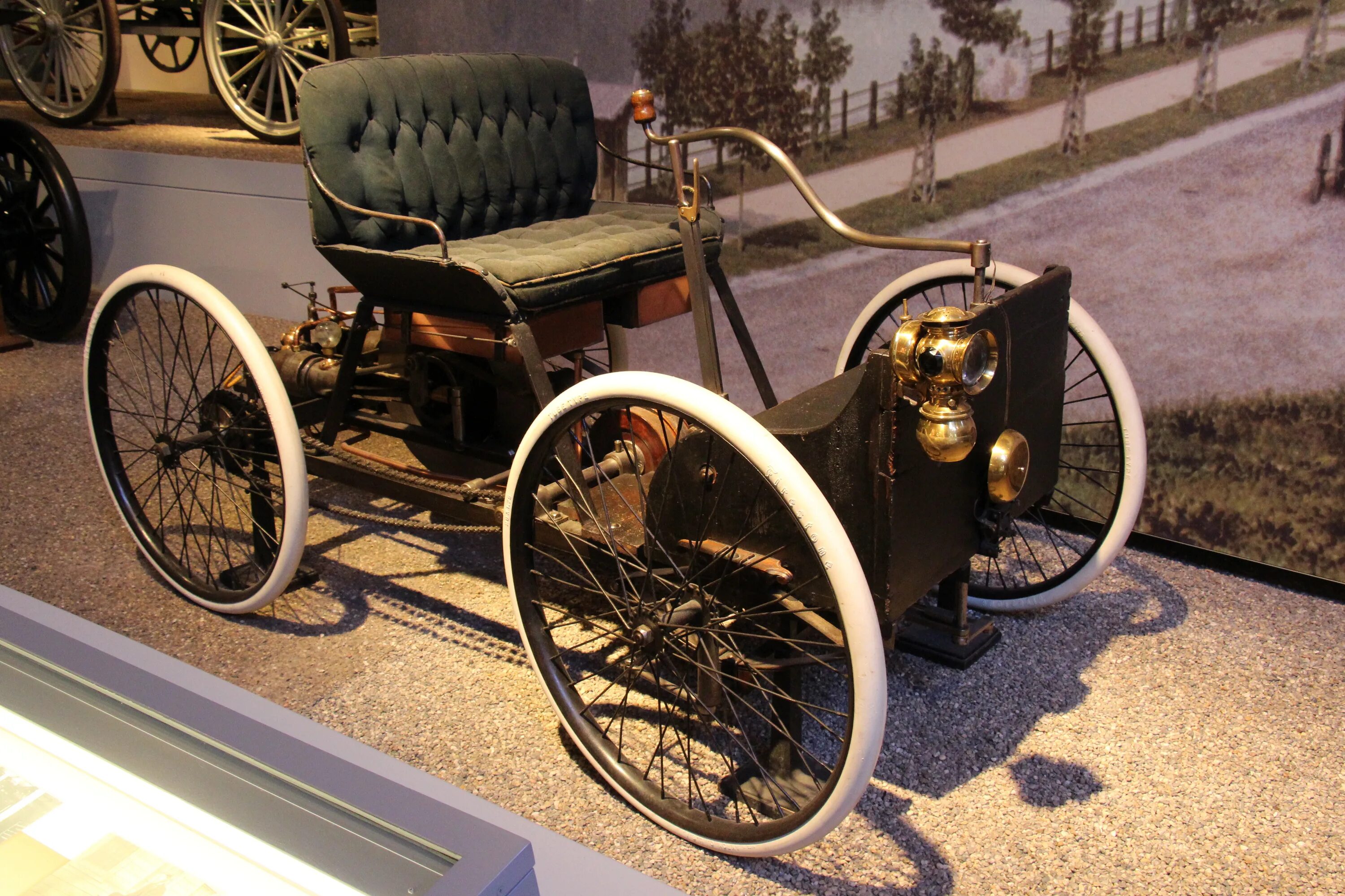 Предложение первый автомобиль. Ford Quadricycle 1896 года.