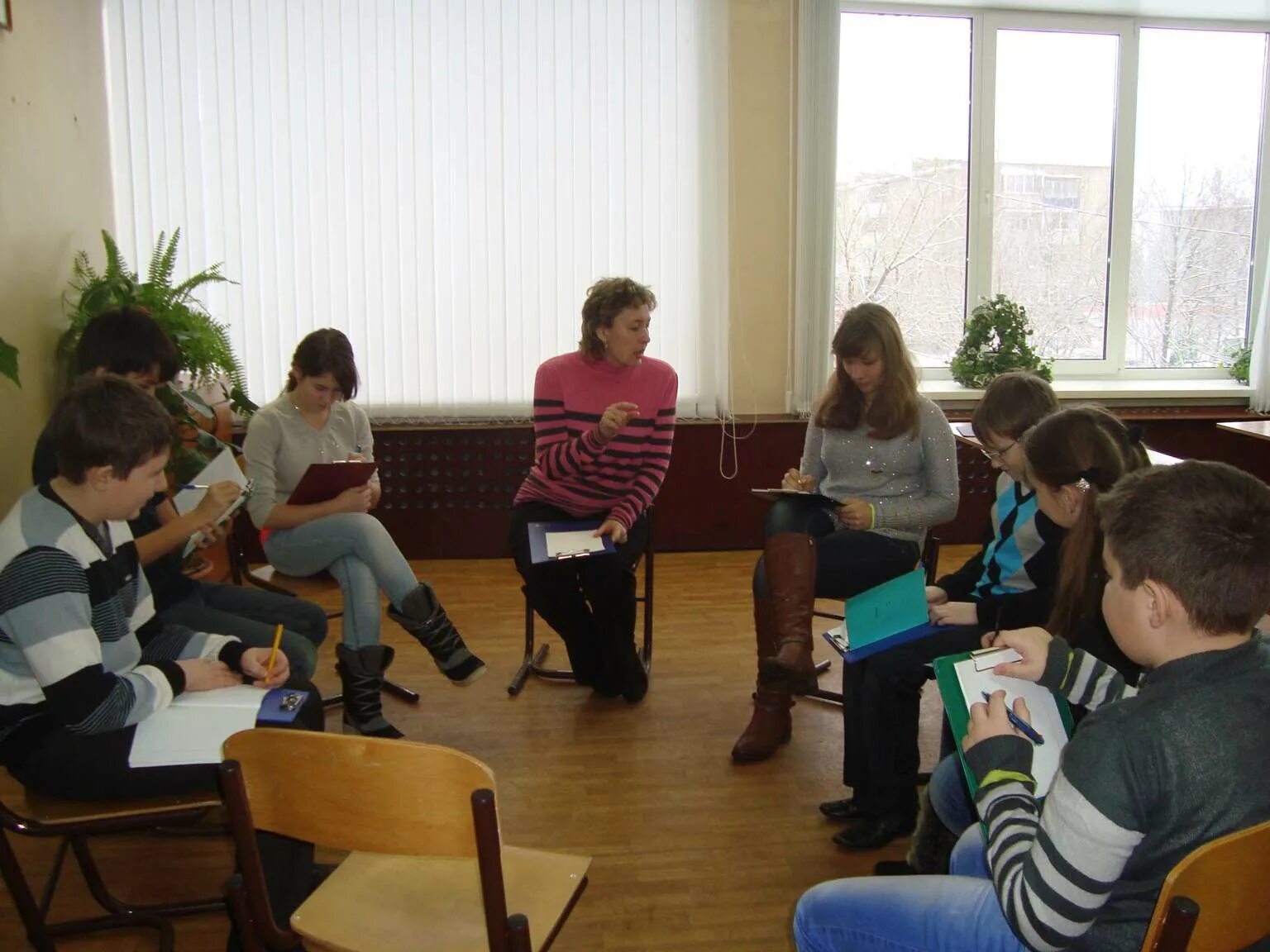 психологический тренинг для детей в школе. педагог и дети. педагог-психолог в школе. психолог в школу вакансии. педагог и подросток.