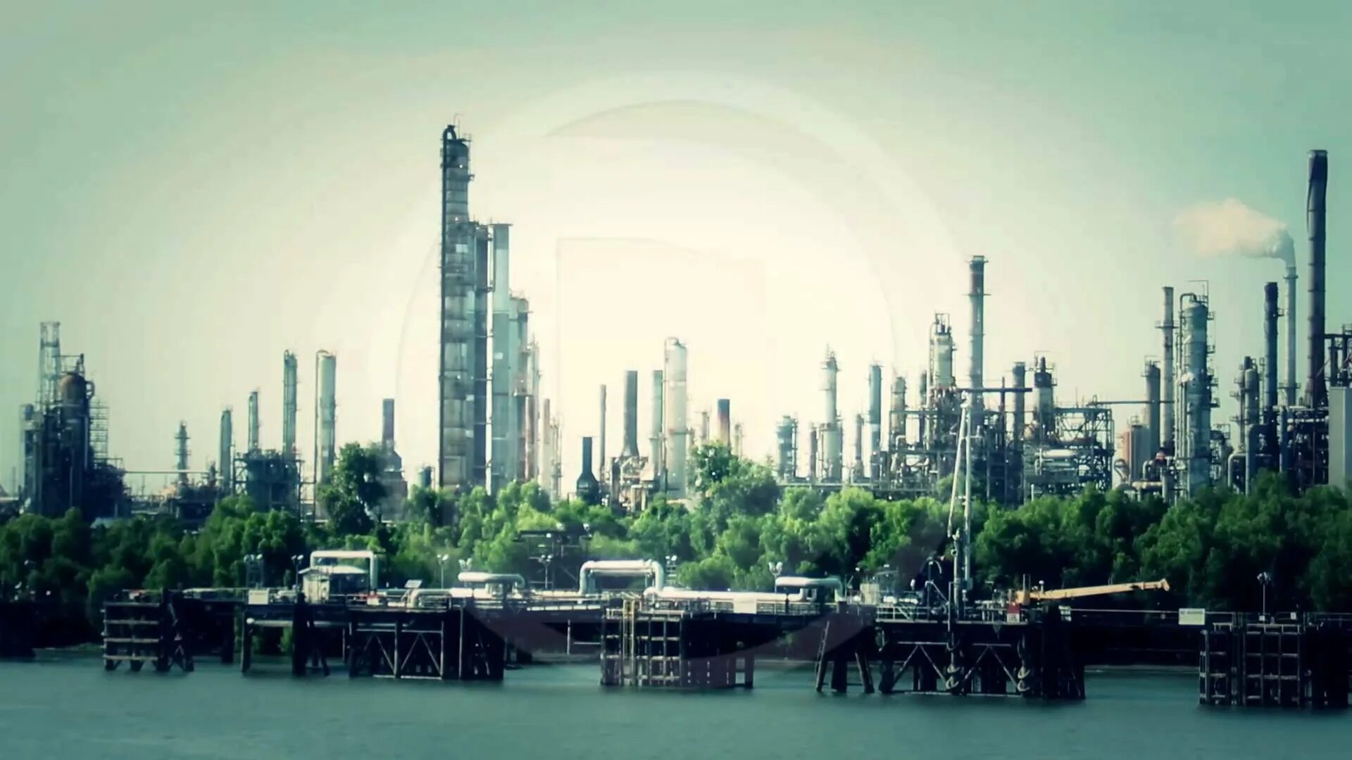 Химический завод токио. Промышленные предприятия. Нефтеперерабатывающий завод в капотне. Газпром мнпз капотня. Фабрика завод.