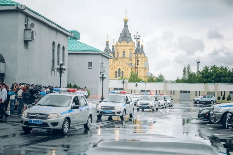 ГИБДД Нижегородской области. УГИБДД Нижегородской области здание. Здание ГИБДД Нижегородской области на стрелке. УГИБДД по Нижегородской области.