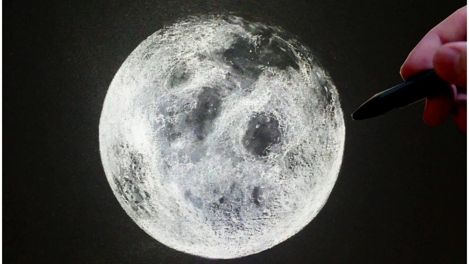 Луна есть помогать. Луна. Луна карандашом. Луна рисунок. Макет Луны.