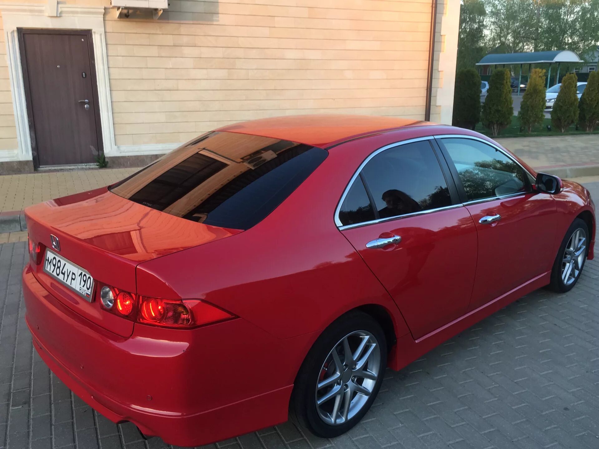 W 7 купить. Honda Accord 7. Honda Accord 7 Red. Honda Accord 7 Type s. Хонда Аккорд 2006 красная.