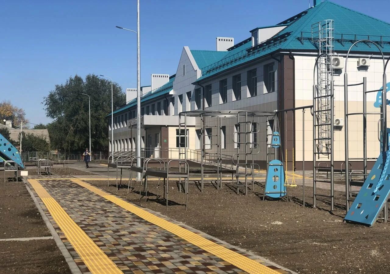 Красный сад батайск коттеджный поселок. Церковь красный сад батайск. Церковь красный сад батайск. Посёлок красный сад ростовская область. Красный сад батайск.