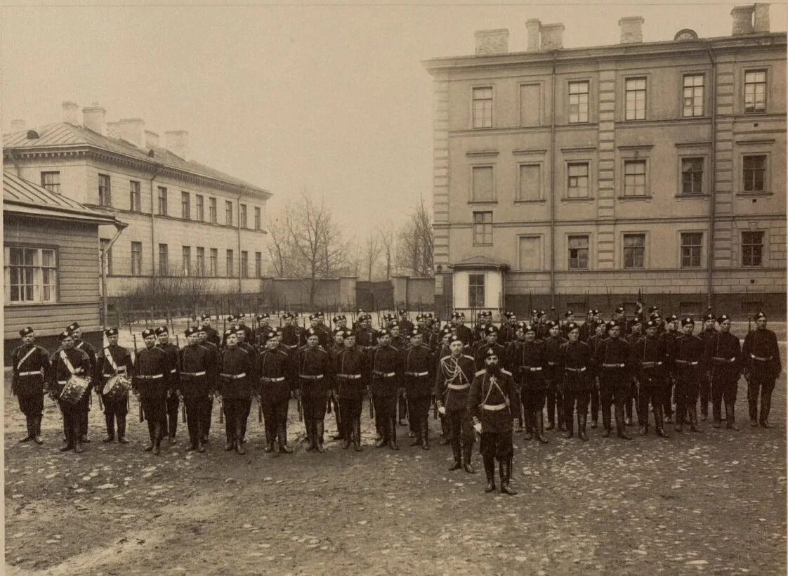 Рота век. Лейб-гвардии Преображенский полк. Преображенский Гвардейский полк. Преображенский полк 1917. Лейб-гвардии Преображенский полк 1914.