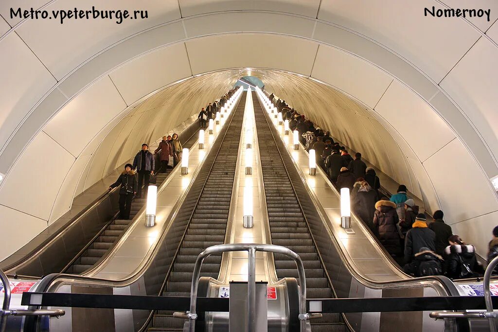 Глубина метро в питере. Метро адмиралтейская санкт-петербург эскалатор. станция метро волковская спб. метро петербург станции волковская. санкт-петербургский метрополитен глубина метро.
