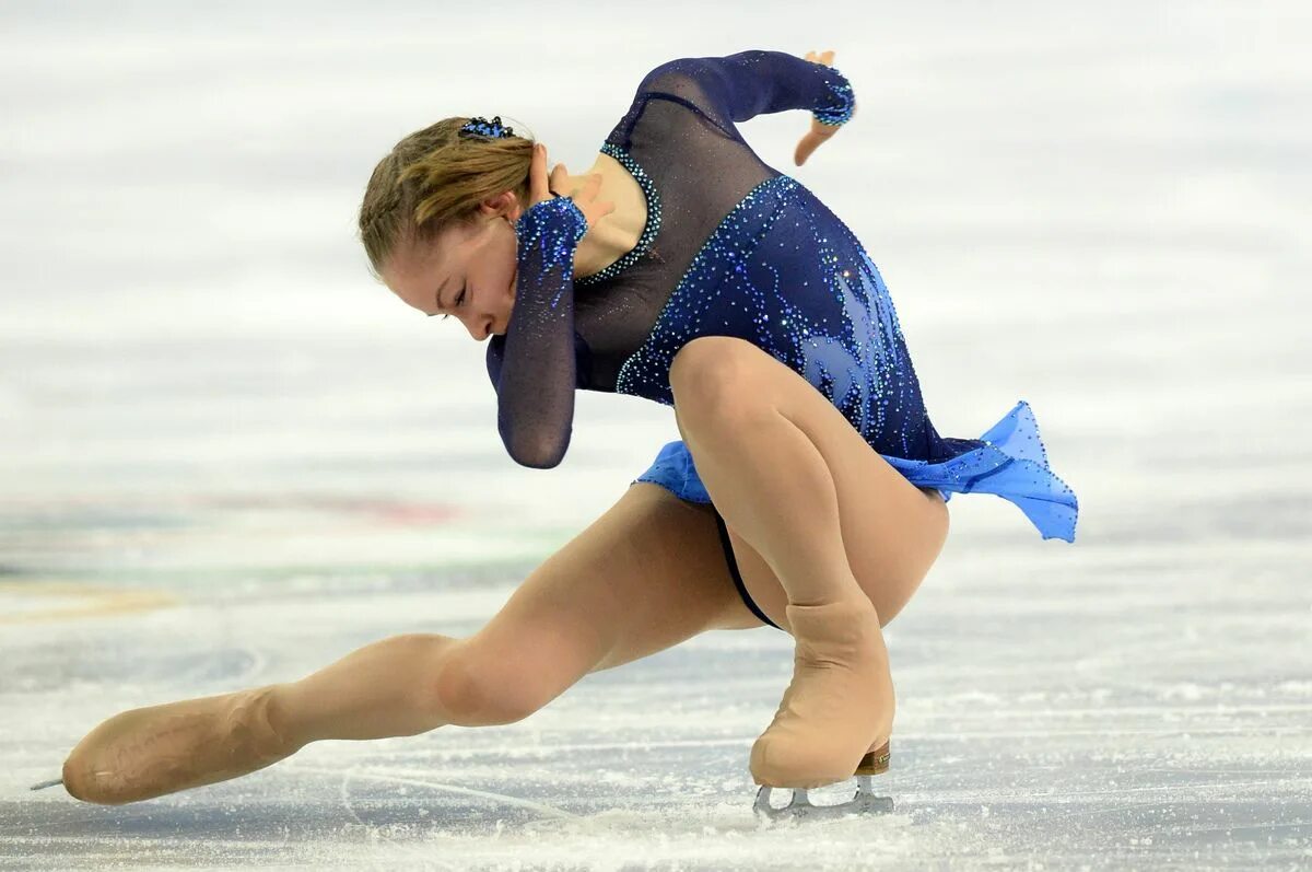 Фигуристы телочки. Подборка красивых фигуристок. Ashley wagner фигуристка. Фигуристки пикантные. Фигуристы телочки.