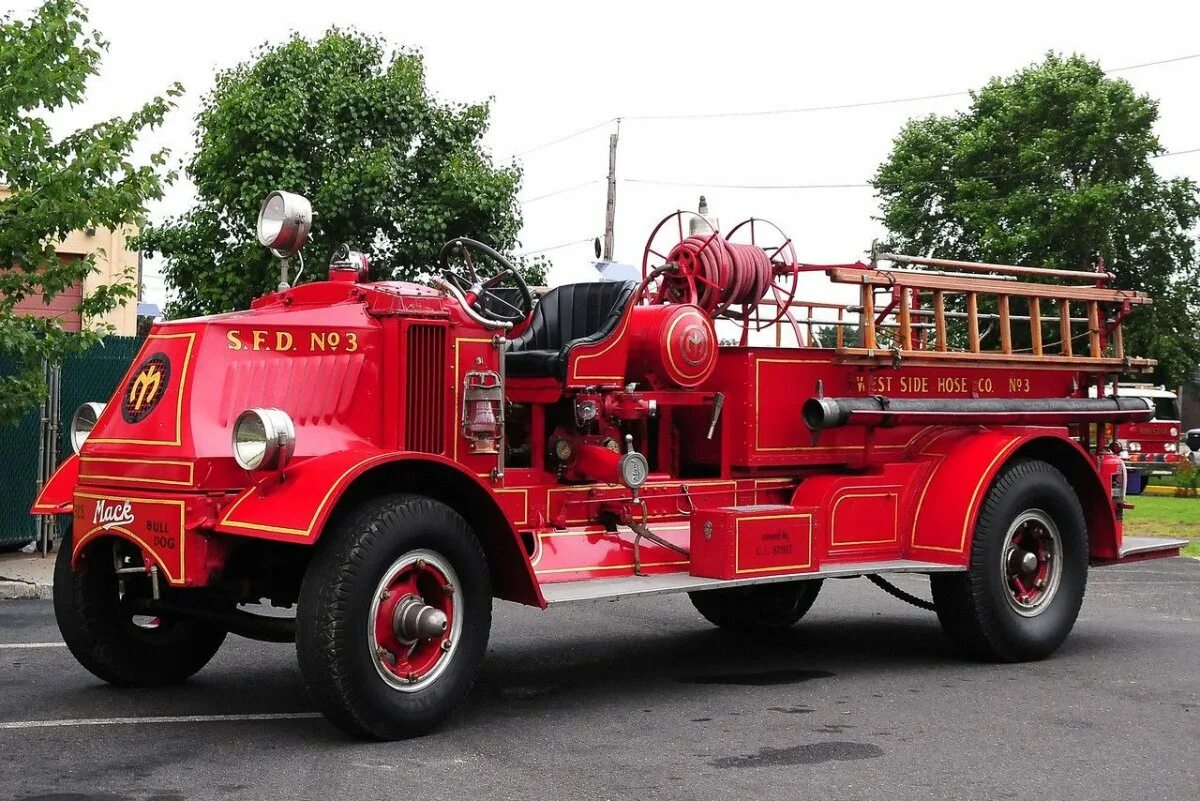 Пожарная машина Вандерберг 1901. Mack 1911г. Fire engine. Форд ф600 пожарный. Пожарная машина Форд ф 600.