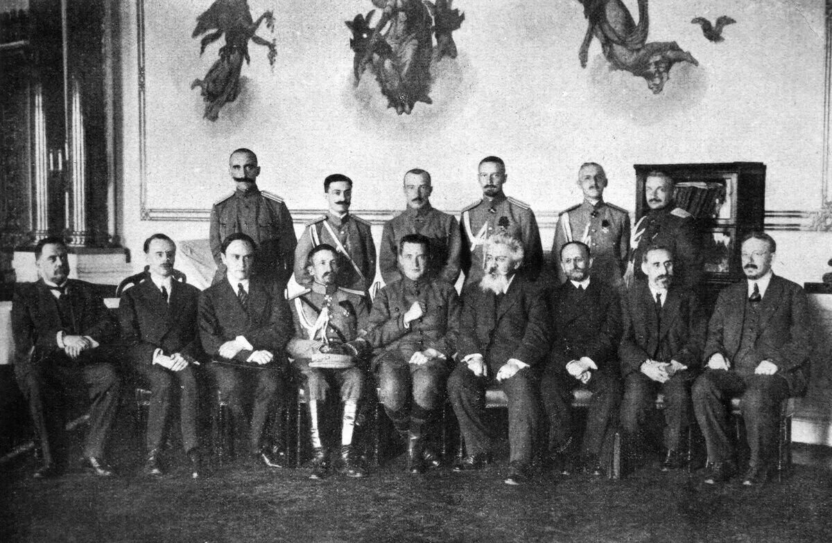 First government. Временное правительство в 1917 г. Коалиционное правительство 1917 председатель Керенский. Второе временное правительство 1917.