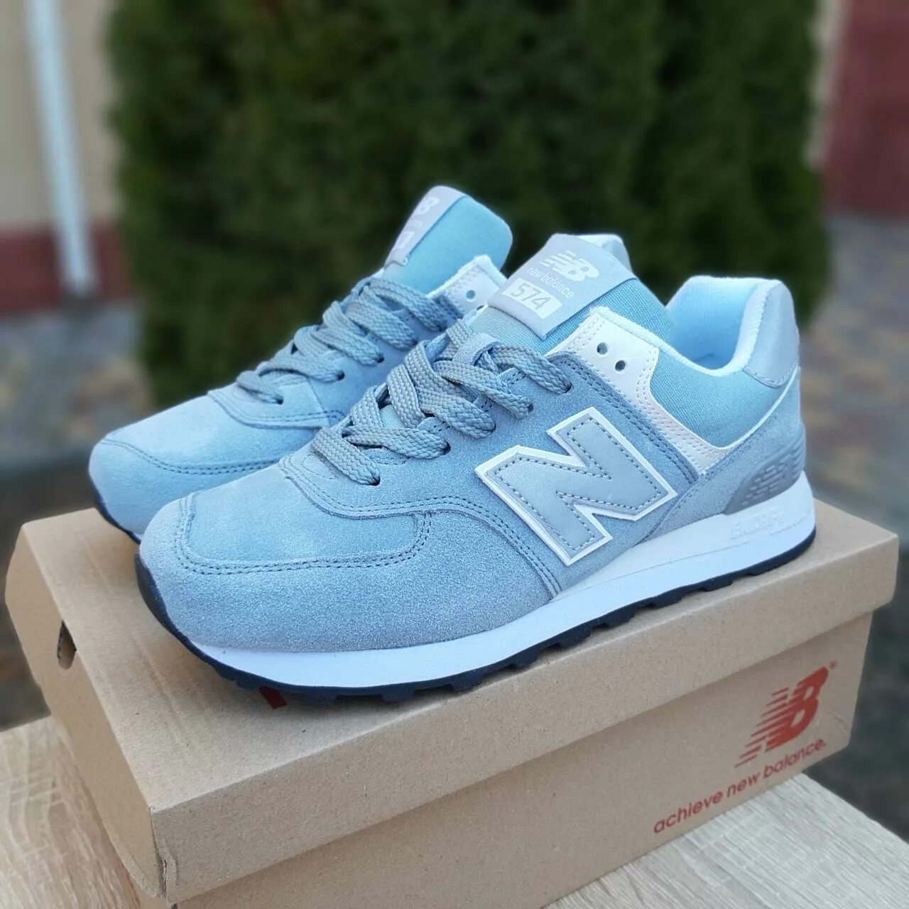 New balance голубые. Нью бэланс голубые. Кроссовки голубые Нью беленс. Нью баланс 574 голубые. Кроссовки Нью баланс женские голубые.