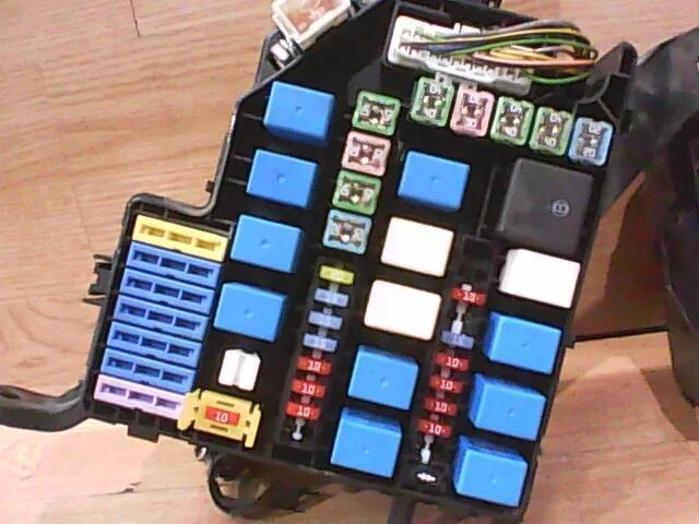 блок предохранителей хендай матрикс. реле и предохранители хендай матрикс 1. Hyundai matrix предохранители. хендай матрикс 1. Hyundai matrix предохранители.