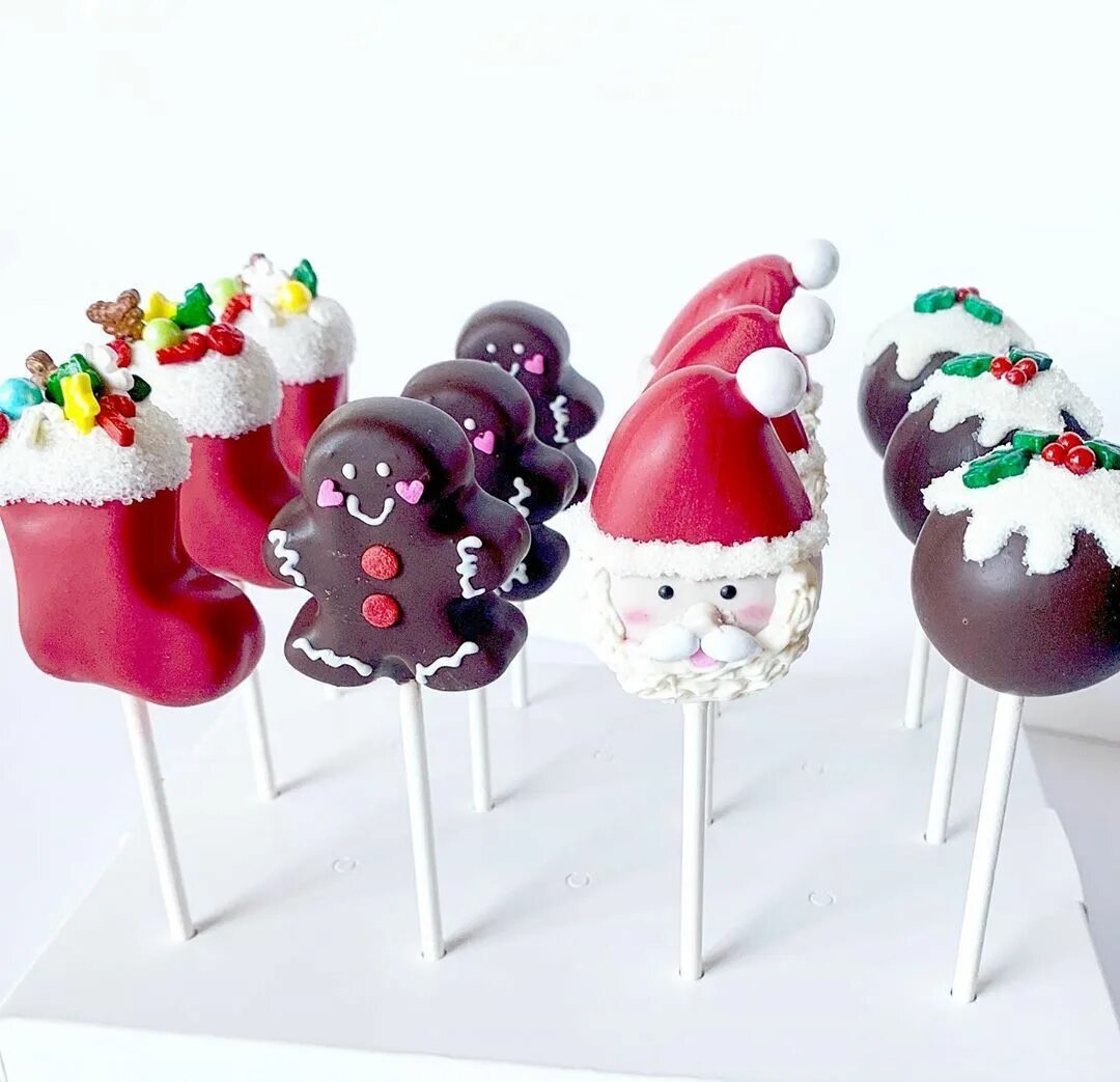 Попса 2022. Сборник хитов 2022. Новинки попсы 2022 самые свежие. Пирожные кейк попсы. Поп исполнители 2022.