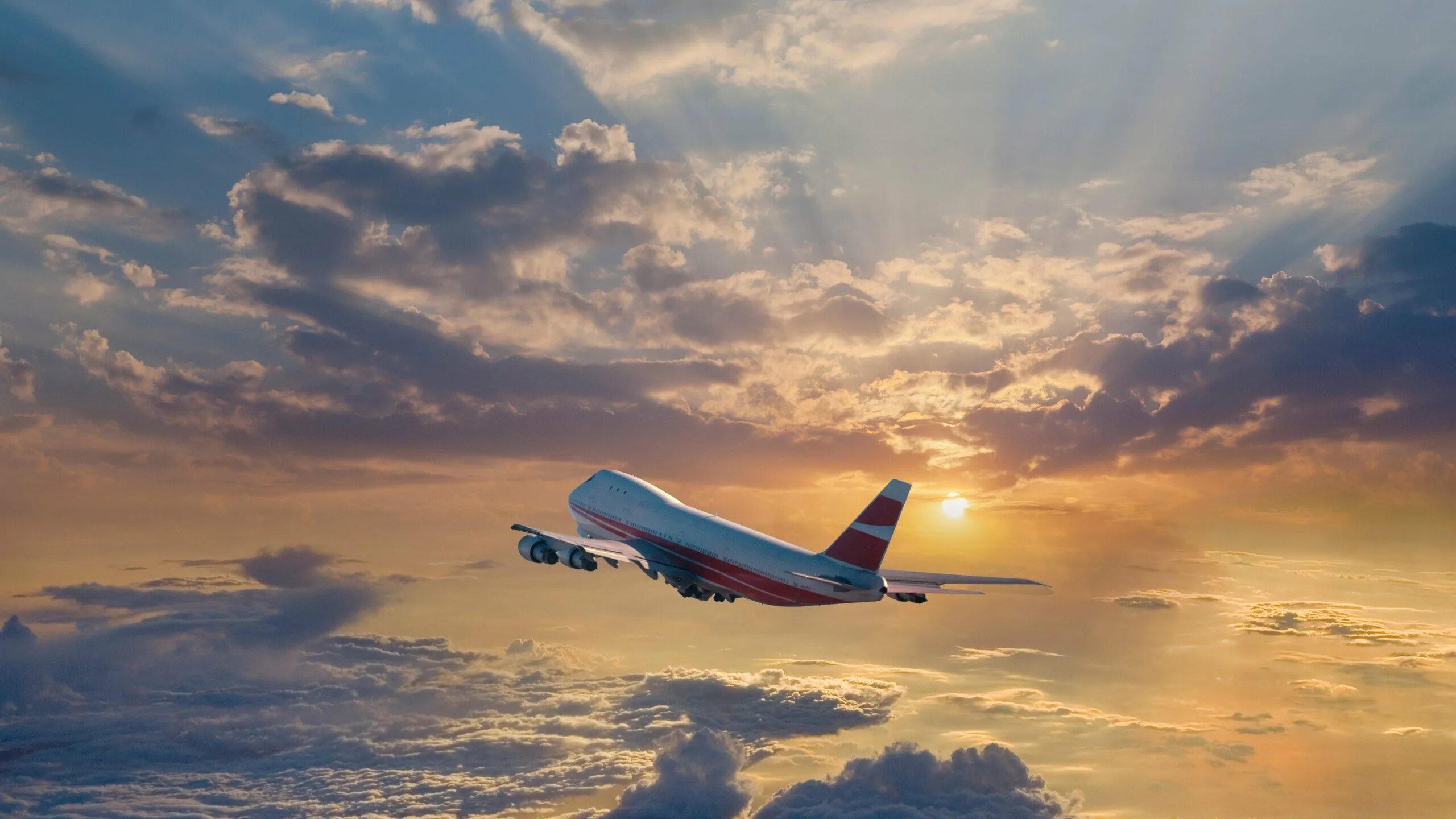 Пассажирский самолет аэрофлот. Пассажирский самолет в небе. Аэрофлот ссср. Летай авиабилеты. Летай авиабилеты.