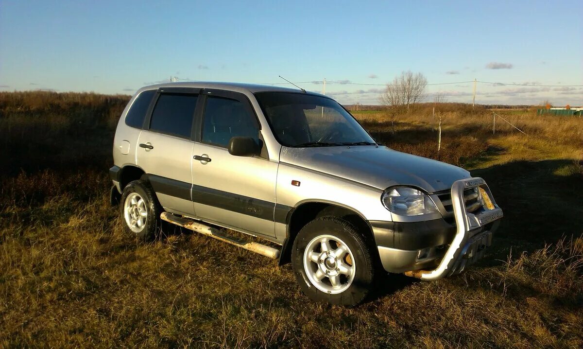 Купить ниву шевроле в воронежской области бу. Нива Шевроле дорестайлинг. Шевроле Нива 1998 gl. Chevrolet Niva 1995. Chevrolet Niva 2004.