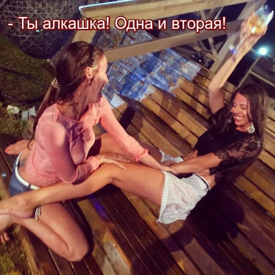 Рапунцель видео дом. Оля рапунцель. рапунцель дом 2. рапунцель дом 2 ноги.