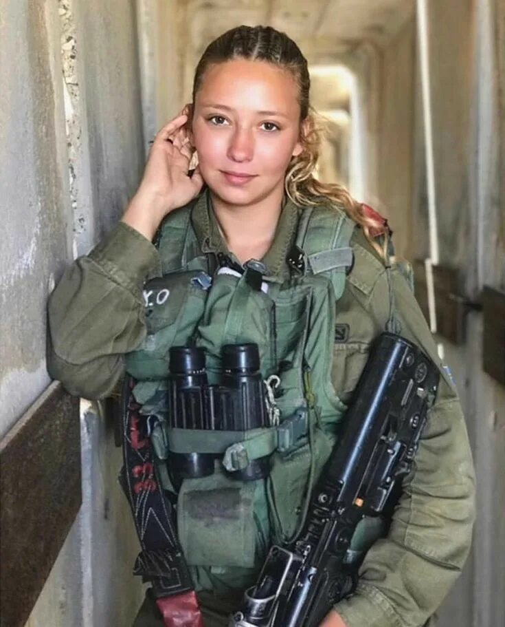 Наёмники дикие гуси вагнер. Чвк девочка. Женщины в чвк. Непобедимый солдат аниме. Чвк девочка.