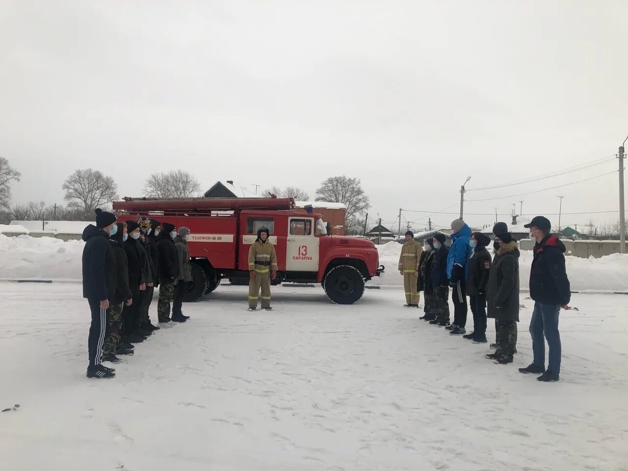 Пожарные сарапул. Пожарная часть сарапул. Мчс сарапул. Пожарные сарапул. Пожары в городе сарапуле.