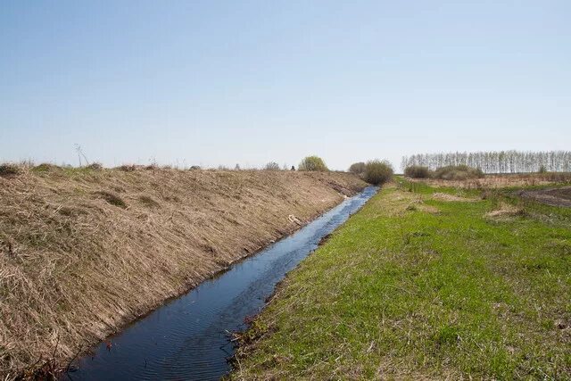 Земляной ров. Валы канавы. Вал канава. Ров вокруг города. Валы канавы.
