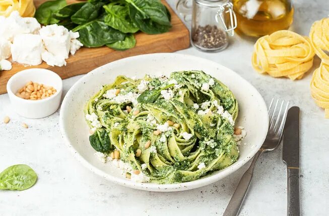 Creamed Spinach and Parsnips Recipe Recipe Dinner side dishes, Vegetable dishes,