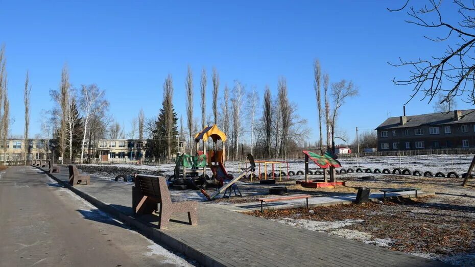 Парижская коммуна воронежская область фото. Парижская коммуна саратовская область лысогорский район. Воронежская область коммуна. Пруд парижская коммуна мокшан. Верхнехавский район никоново село фото воронежская область.