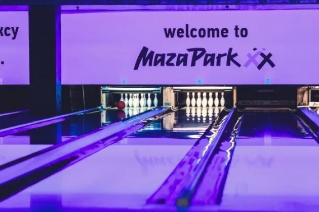 Парк развлечений Maza Park СПБ. Боулинг в Maza Park в Санкт-Петербурге. Maza Park на Бухарестской. Мазапарк боулинг на Бухарестской.