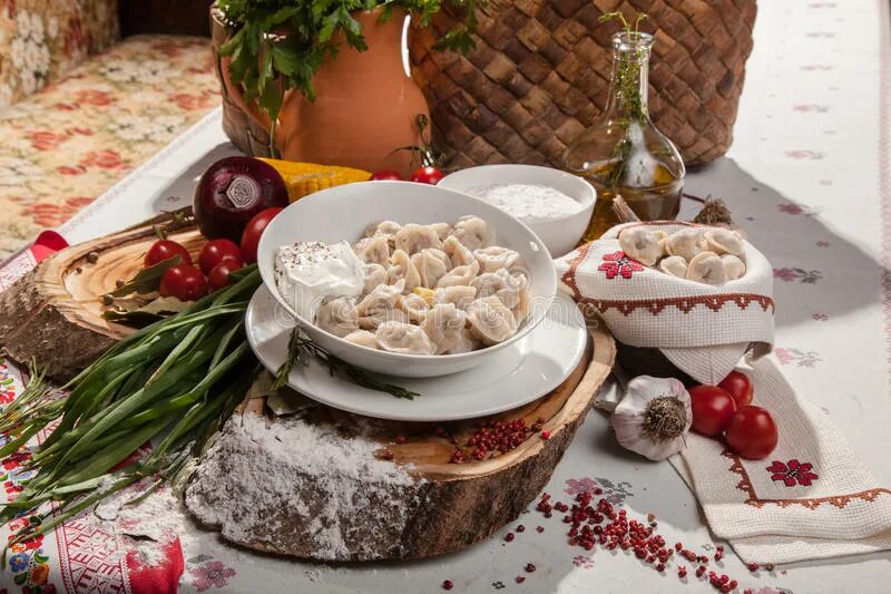 Суджанские вареники с дырочкой. Вареники на святки. Гадания на варениках. Вареники на святки. Вареники на рождество.