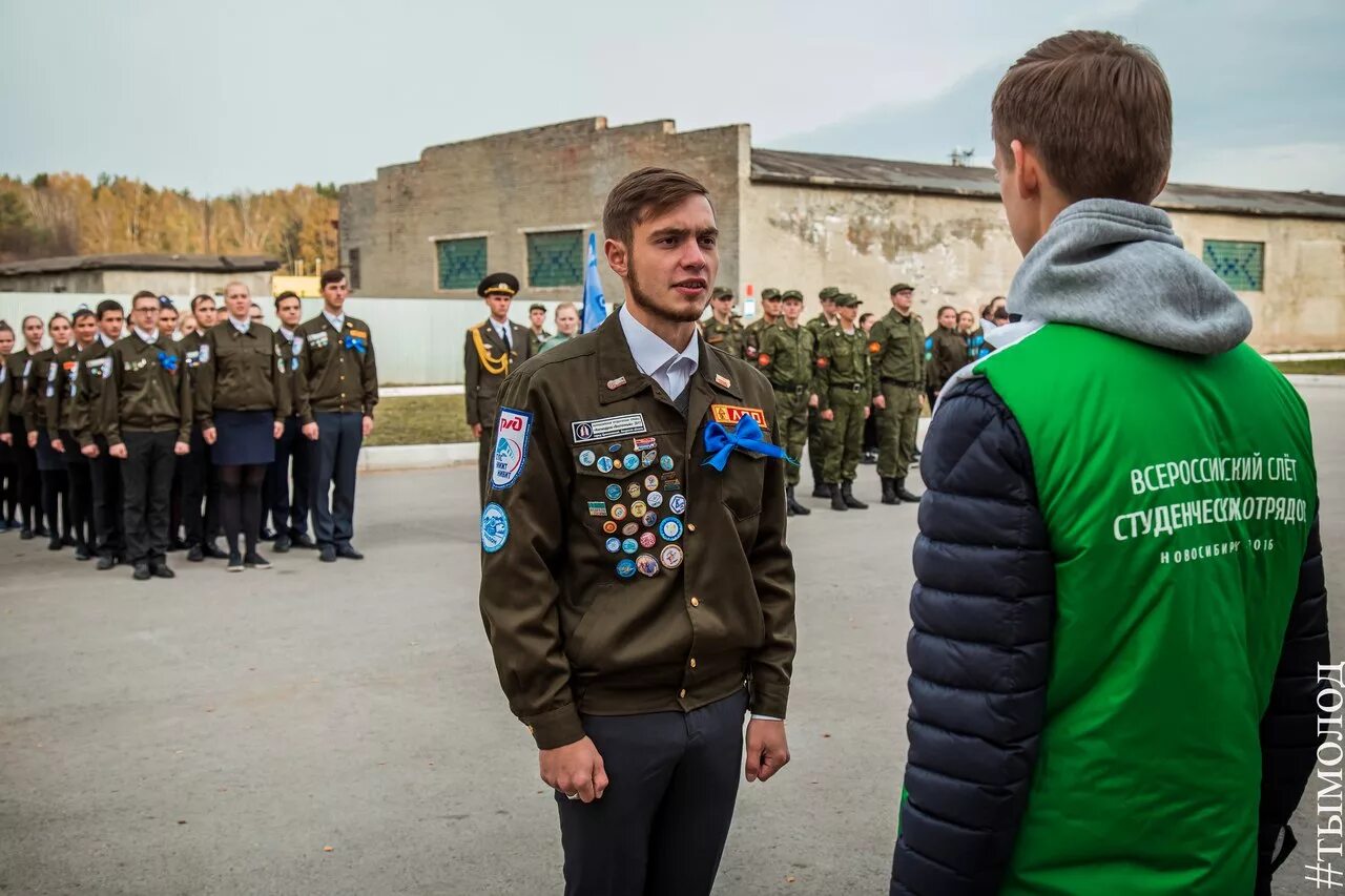 Новосибирск военные. Новосибирск НВВКУ спецназ. Курсанты НВВКУ Военная разведка. Новосибирское высшее военное командное училище спецназа. Новосибирск НВВКУ спецназ разведка.