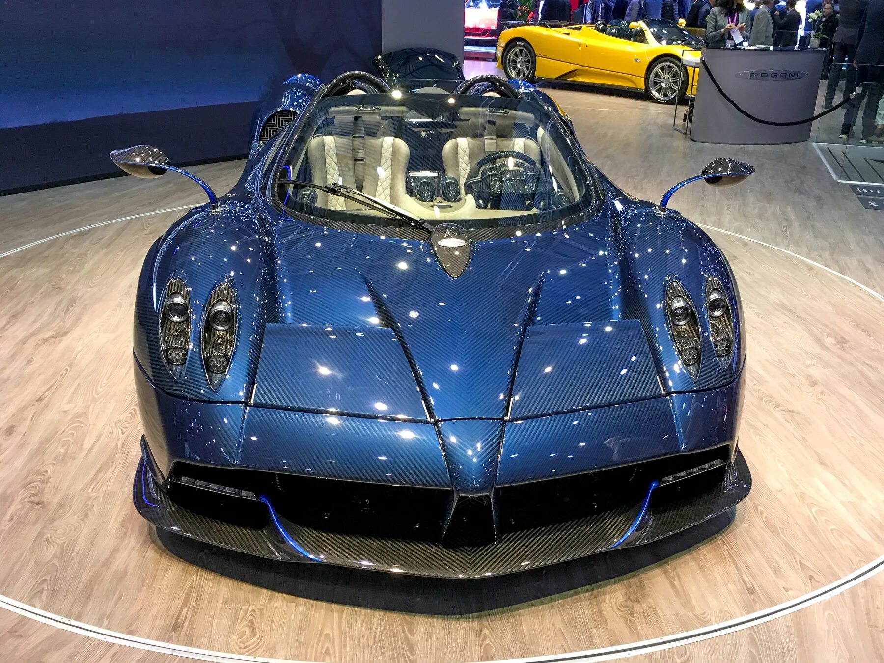 Pagani Huayra. Аэродинамика Pagani Huayra. Машина за 1000000. Машина за 1000000 рублей.