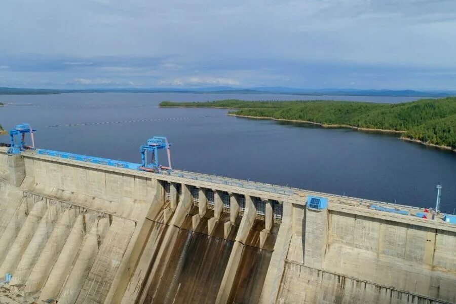 Сорочинское водохранилище сброс воды 2024. Бурейская ГЭС водохранилище. ГЭС Амурской области. Чиркейская ГЭС И водохранилище. Бурейское водохранилище Амурская область.