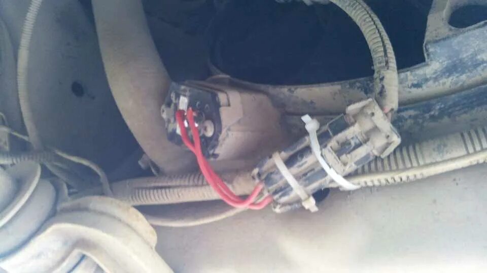 Где находится резистор калина. Где находится резистор калина. Резистор печки калина 1 где находится. Где находится резистор калина. Резистор печки лада калина 1.