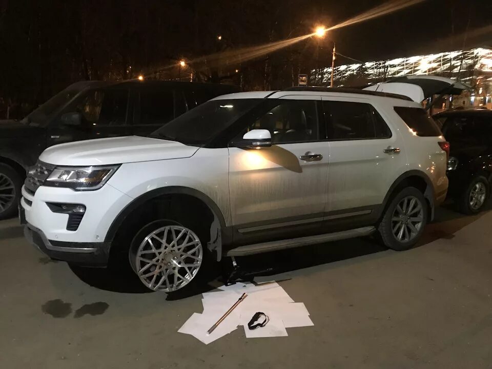 Диски эксплорер. Ford explorer 5 диски. форд эксплорер 5 диски 18. ford explorer 5 диски 20. диски форд эксплорер 5.