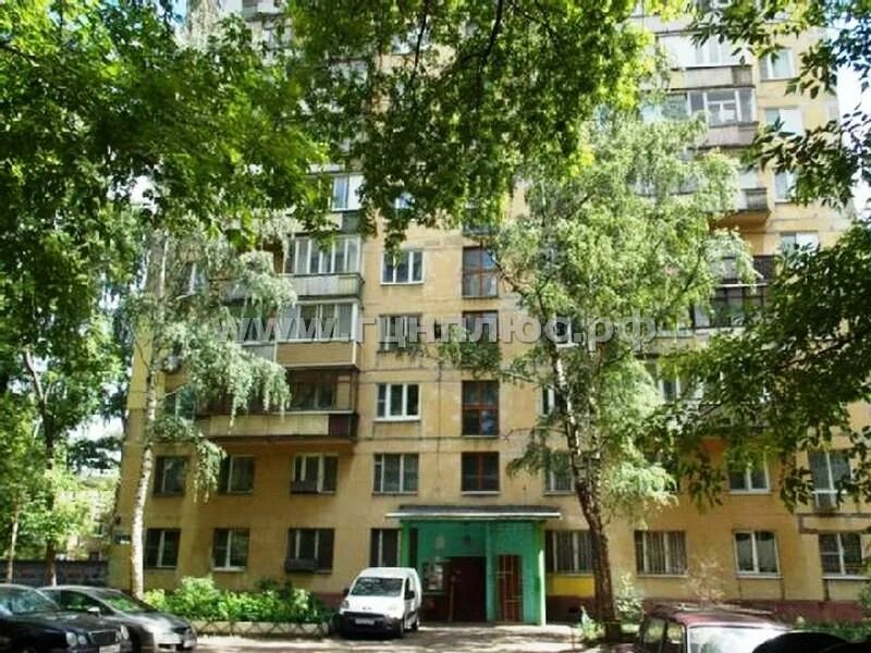 фото зала в квартире без ремонта. авито люберцы 2. люберцы кирова д9к2. урицкого, д. московская область пос томилино пионерская 19.