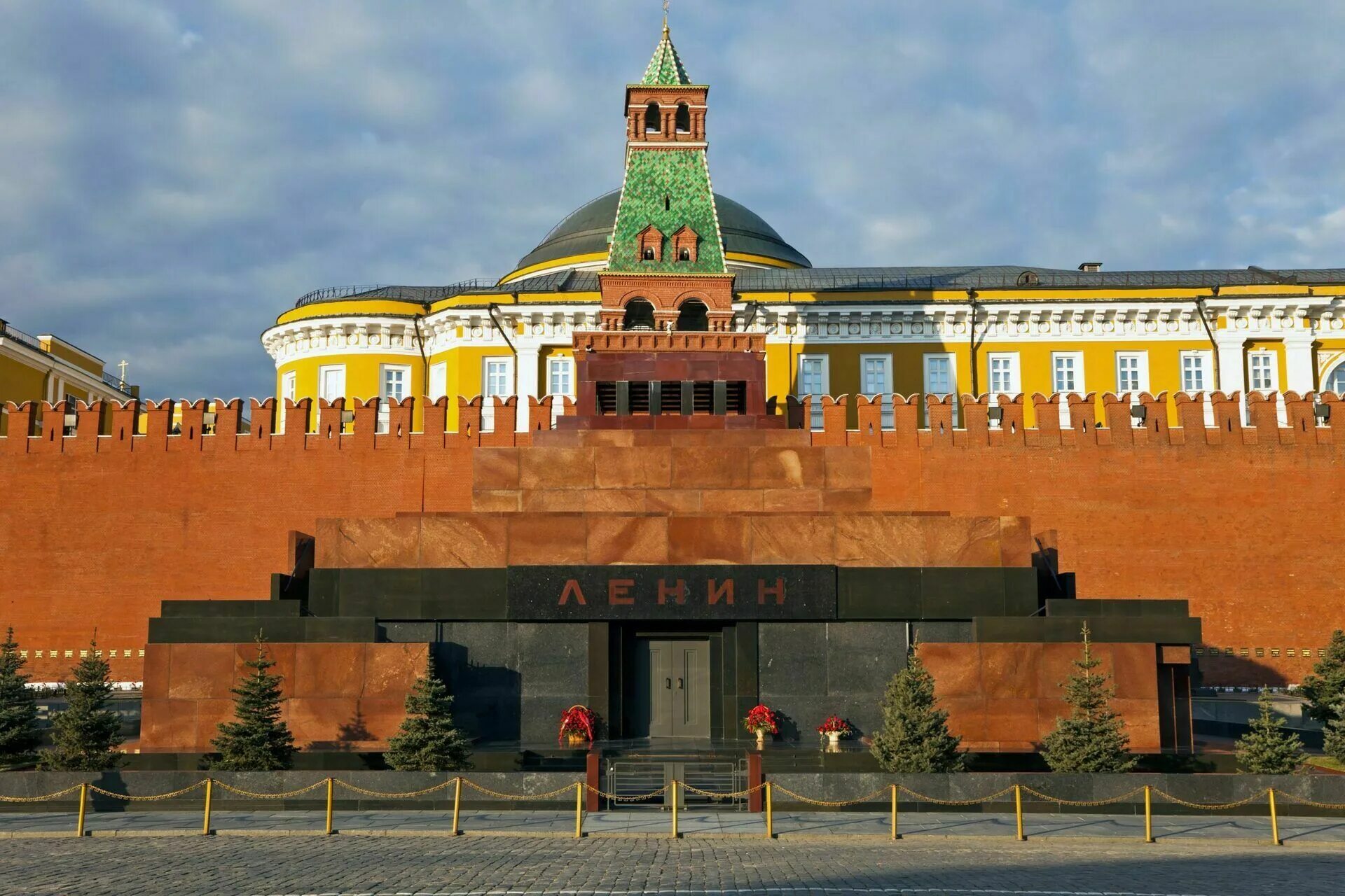 Фотки мавзолея