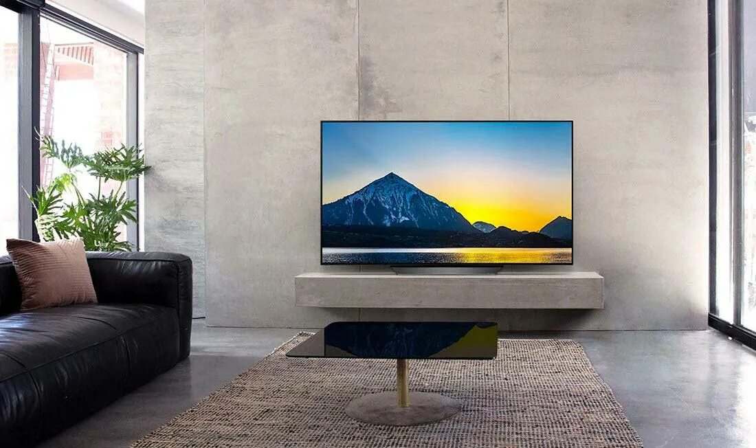 Новый телевизор в кредит. Телевизор 55 дюймов LG OLED. LG oled55b8p 2018 HDR. LG OLED 65 2022.