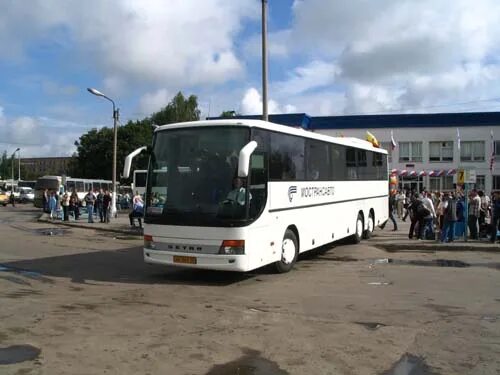 Автовокзал рязань сайт купить билет. Автовокзал Центральный Рязань. Рязань автовокзал Центральный автобусы. Автобусная станция Рязани 1. Автовокзал Рязань с автобусами.