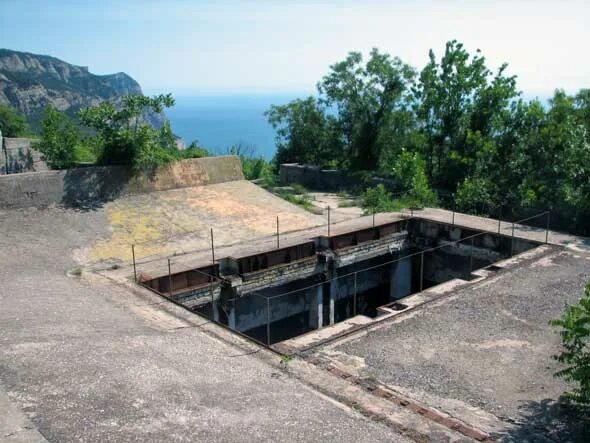 Объект 100 балаклава. Объект 100 утес в крыму в балаклаве. Объект 100 на карте. Объект 100 севастополь. Объект 100 утес в крыму.