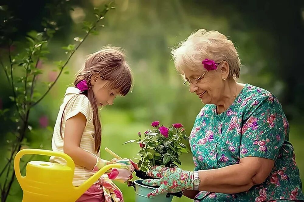 Делаем добрую маму. Бабушка и внучка. Бабушка с внучатами. Бабушка с внуками. Доброта к людям.