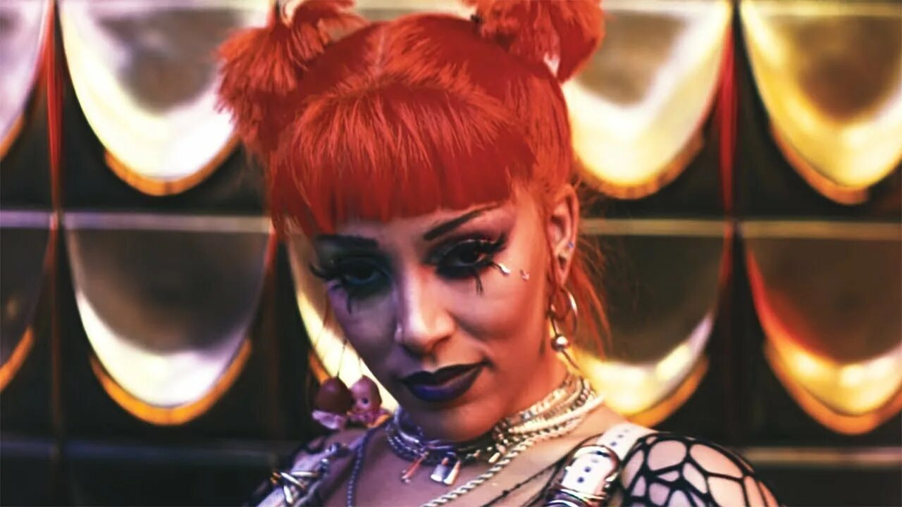 Birds of prey 2020. Джоджо кэт певица. Дожа кэт. Doja cat boss bitcн. Cat boss песня.