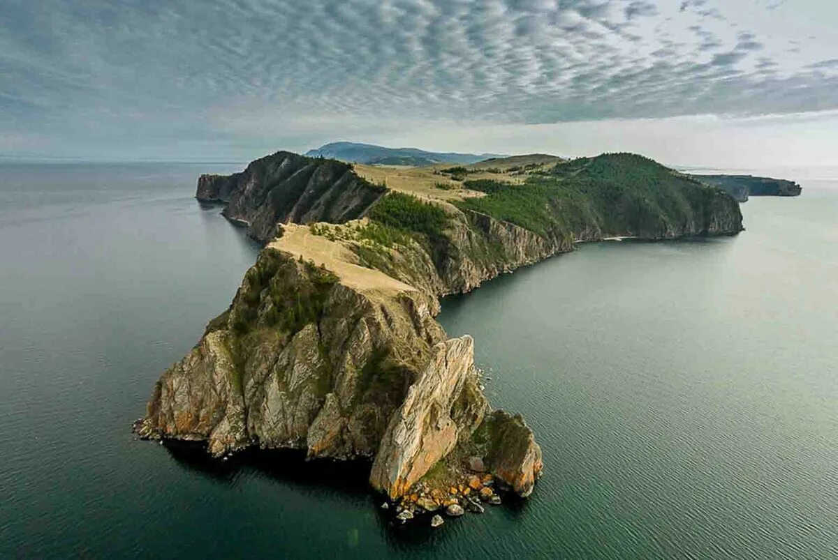 Мыс саган-хушун на байкале. Озеро байкал. Озеро байкал. Мыс хобой. Байкал мыс хобой.