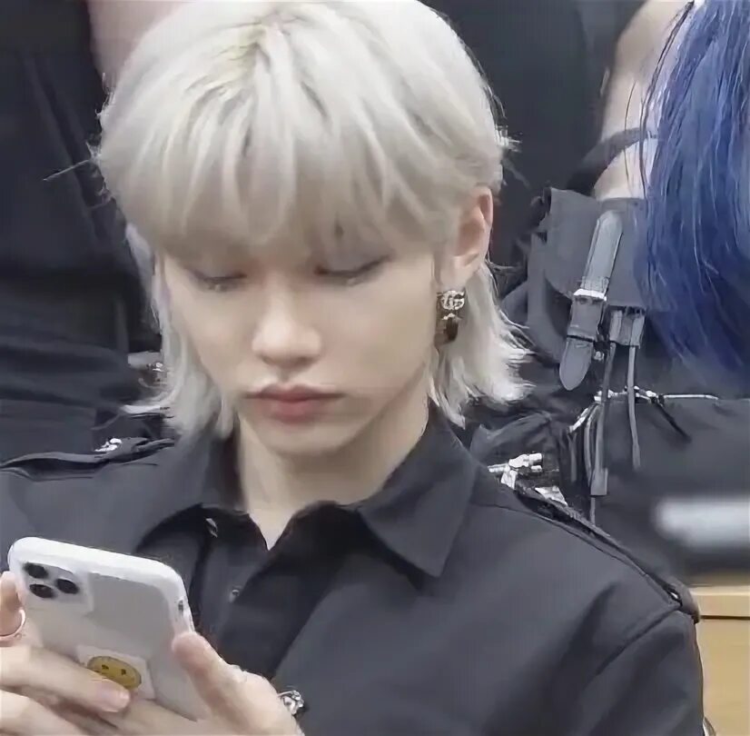 Как называется прическа феликса. Стрижка феликса из stray kids маллет.