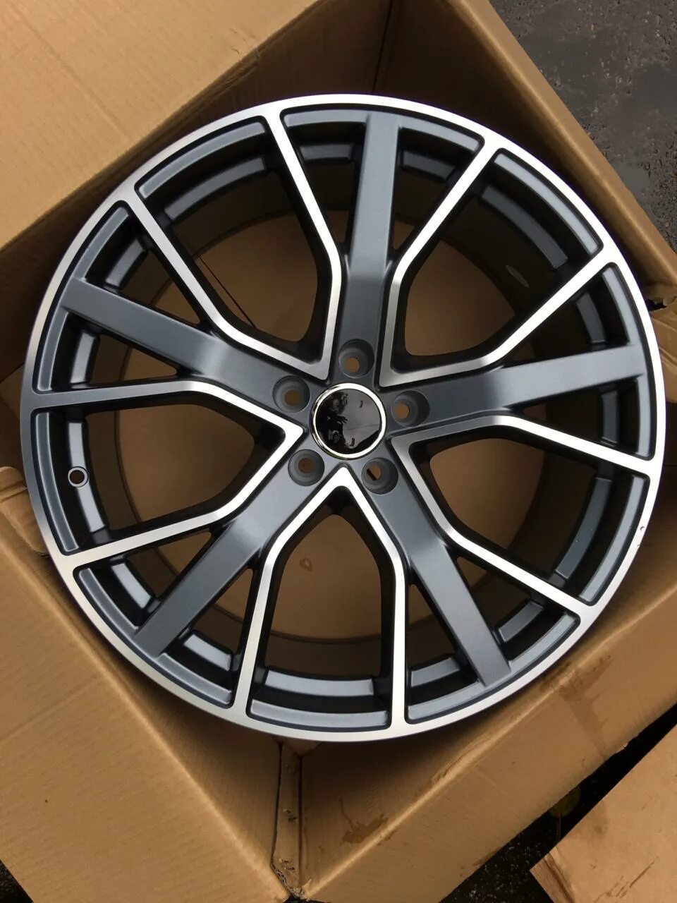 Б 0 112. Диски 5 112 r20 Audi a8. Диск Ауди q7 r20 MG. R20 5x112. Диски реплика r20 Audi q5.