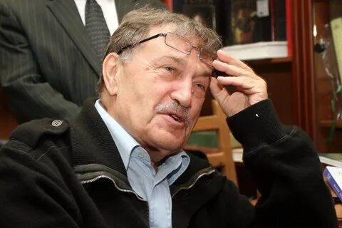 Аксенов жив
